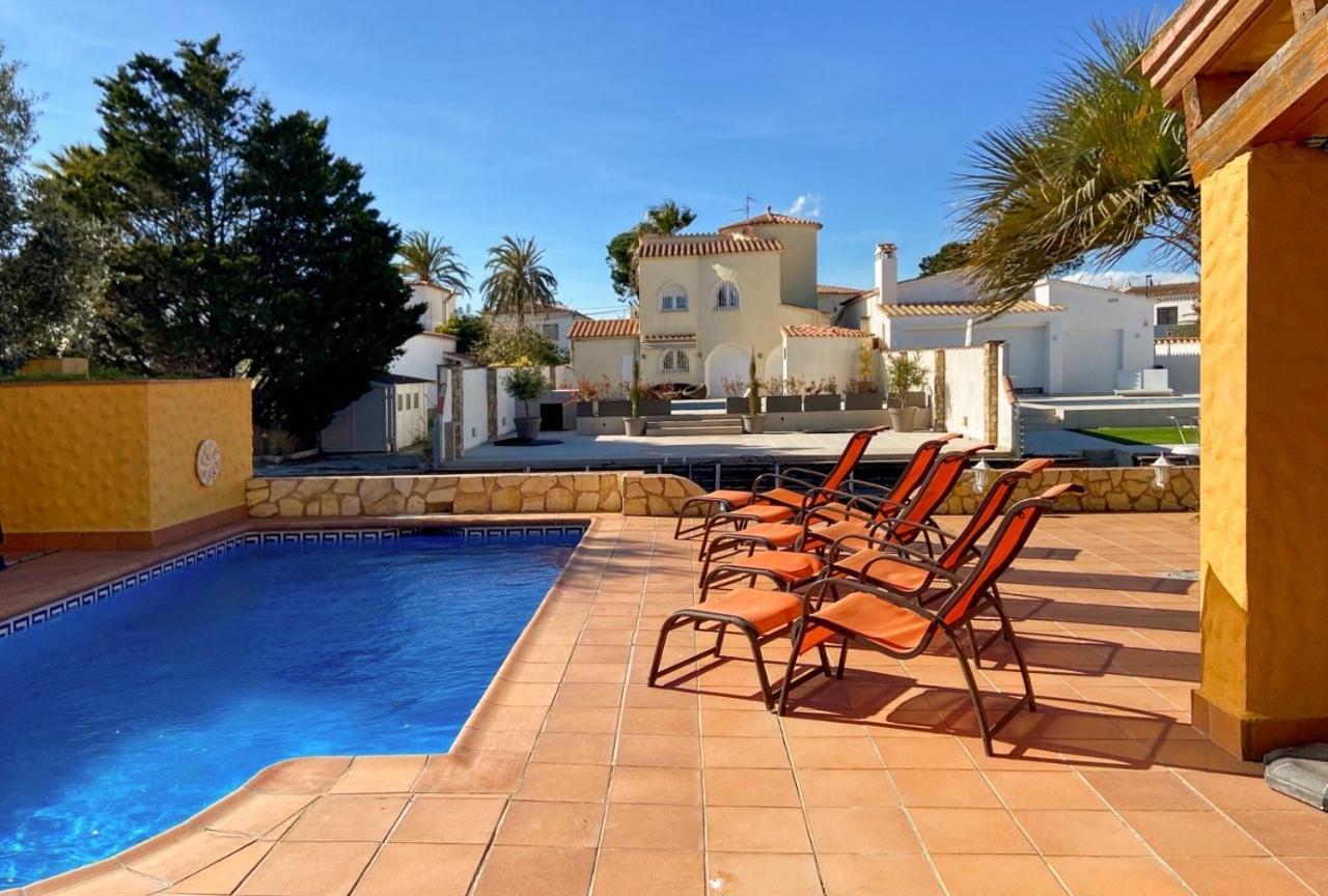 Ampuriahome Villa Hosting 15, Pool & Mooring Empuriabrava Kültér fotó
